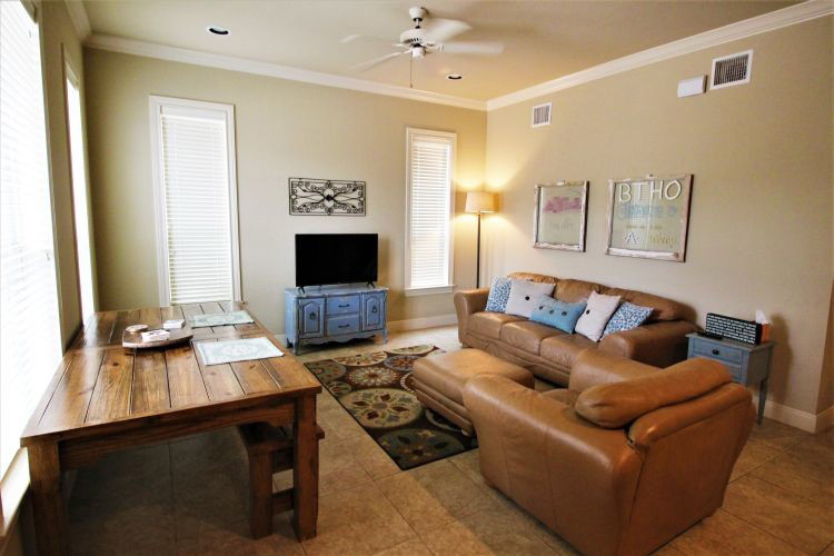 Living Room in Quarters on Luther in College Station